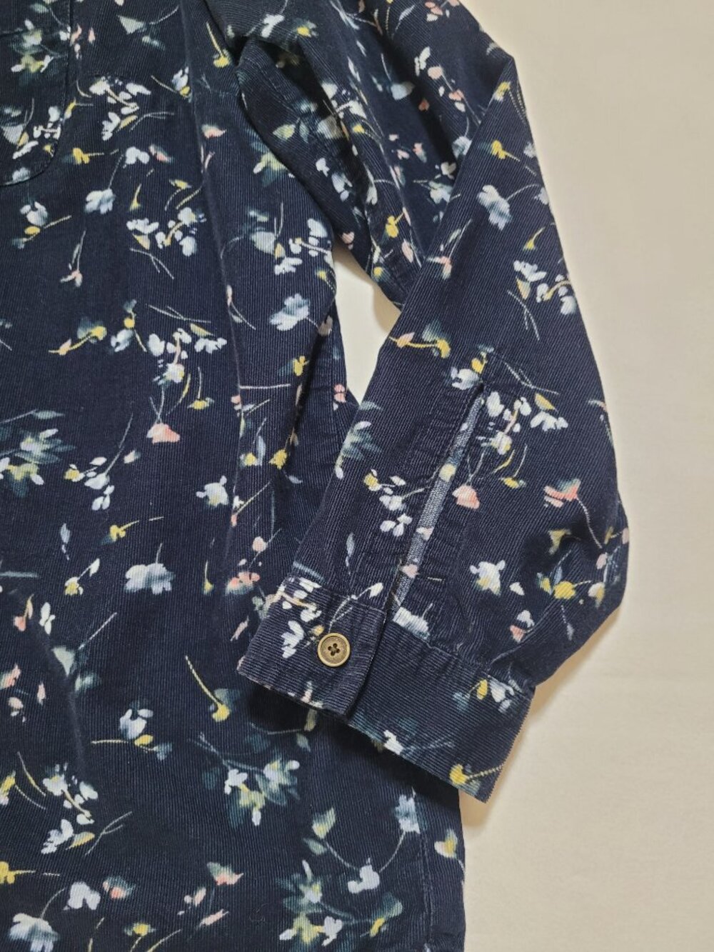 J. Jill Navy Blue Floral Corduroy Button Down Blouse Top Medium Coastal Grandma - Picture 10 of 10